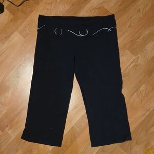 lululemon athletica Capri Black Leggings